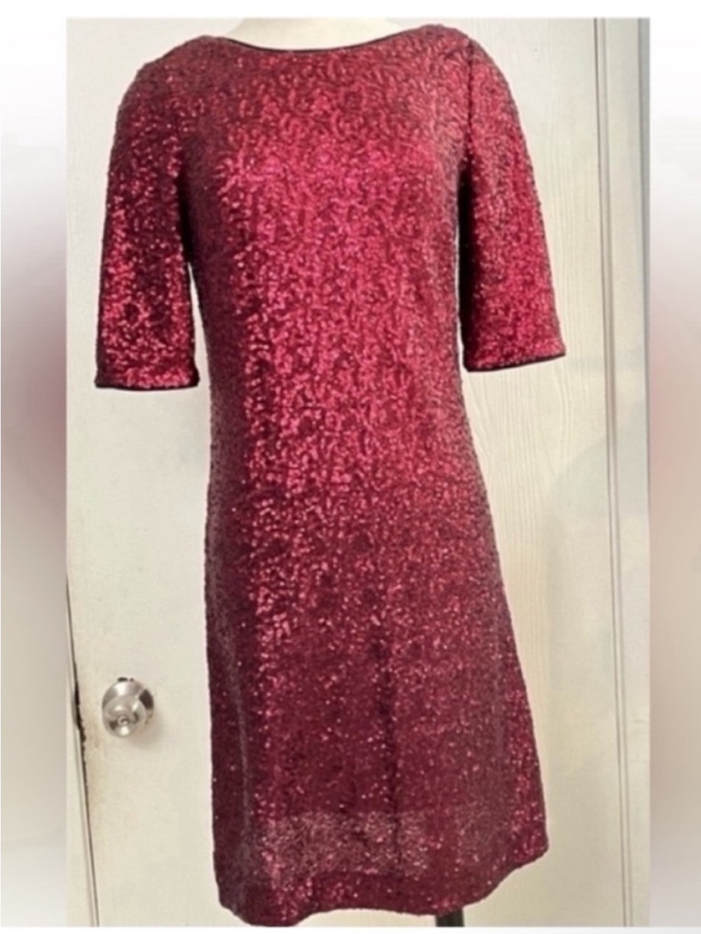 Betsy Johnson Women's Sequined Shift Dress - Burgundy Size 4 - Picture 2 of 9